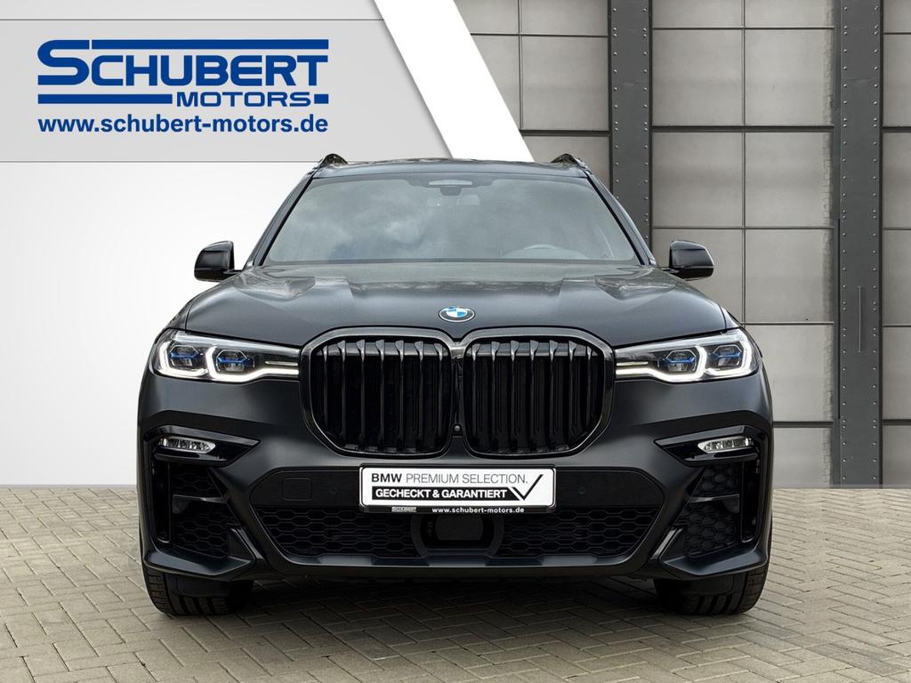 BMW X7 2022