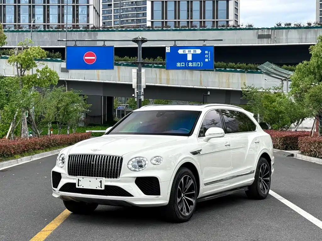 Bentley Bentayga 2024