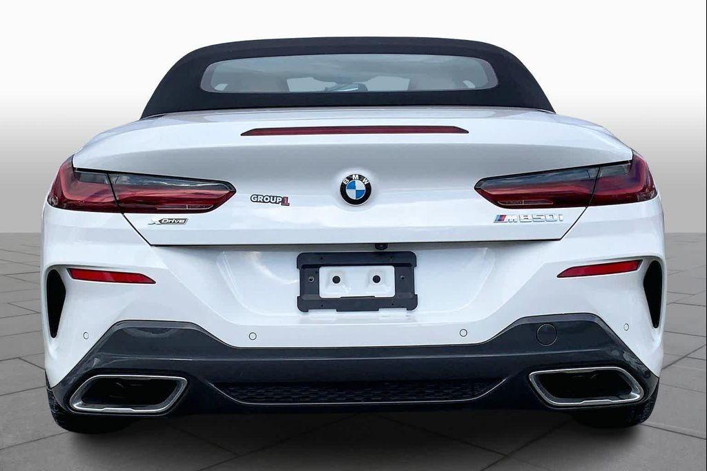 BMW M850 2023