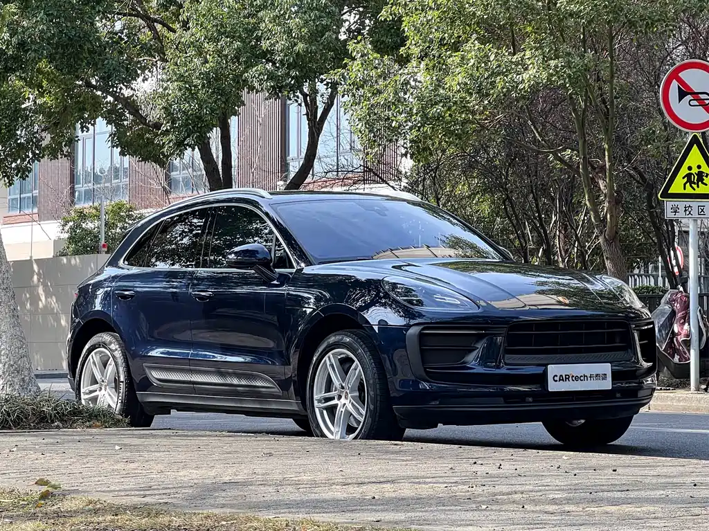 Porsche Macan 2022