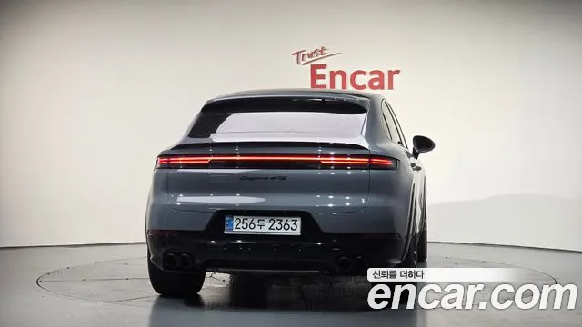 Porsche Cayenne 2024