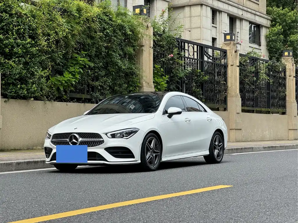 Mercedes-Benz CLA 2022