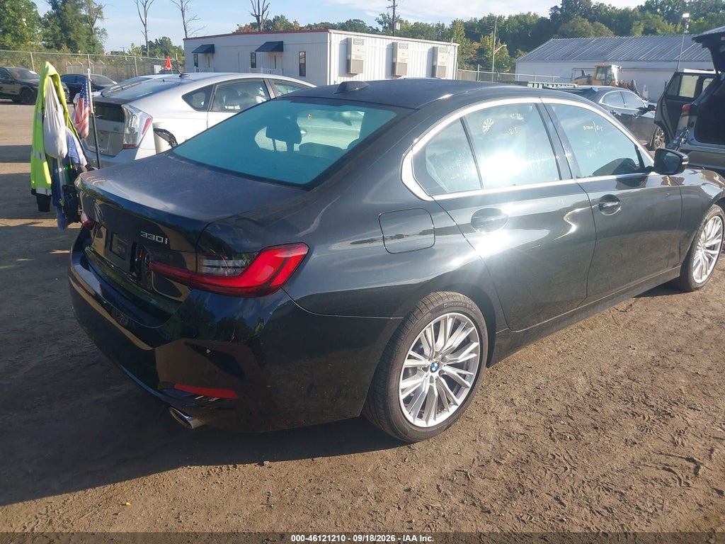 BMW 330 2024