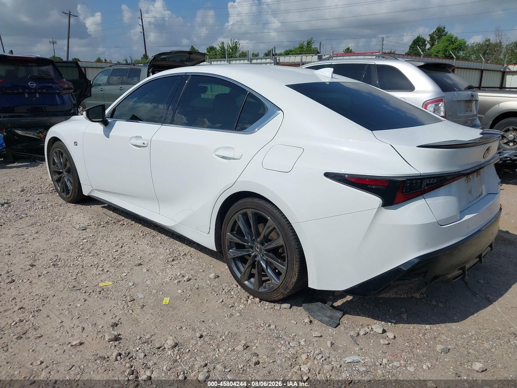 Lexus IS 2024