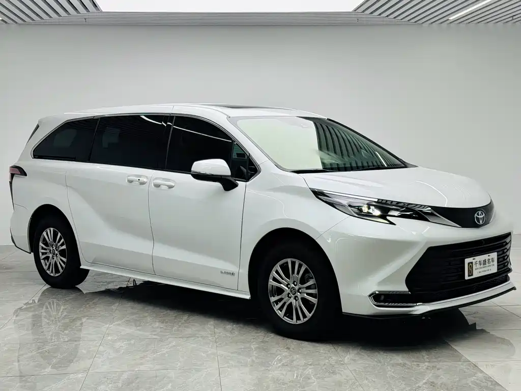 Toyota Sienna 2023