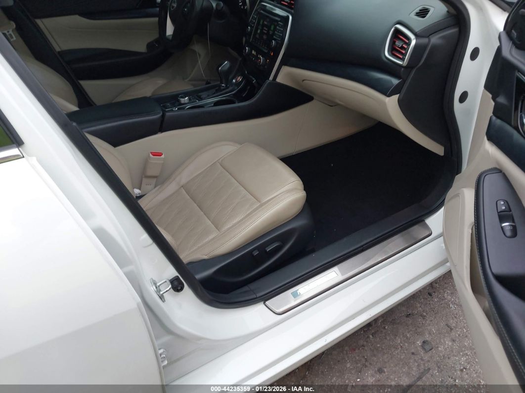 Nissan Maxima 2023