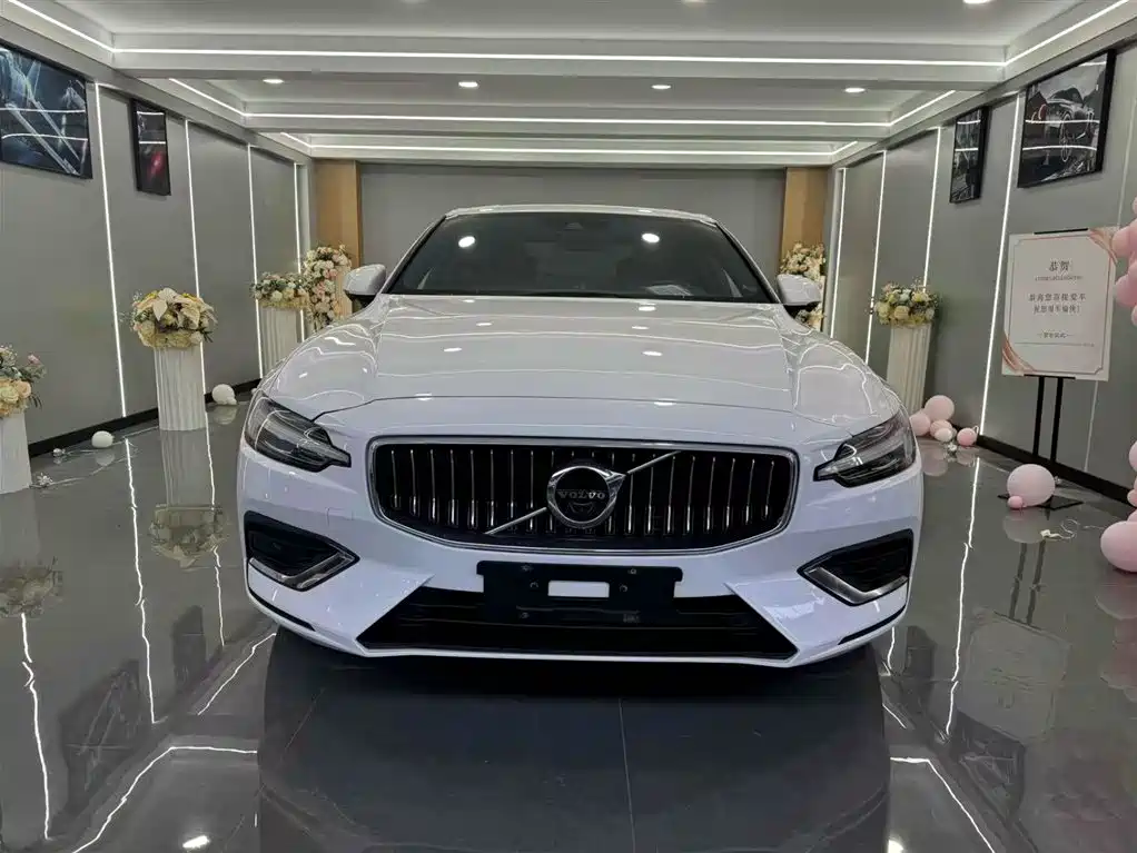 Volvo S60 2021