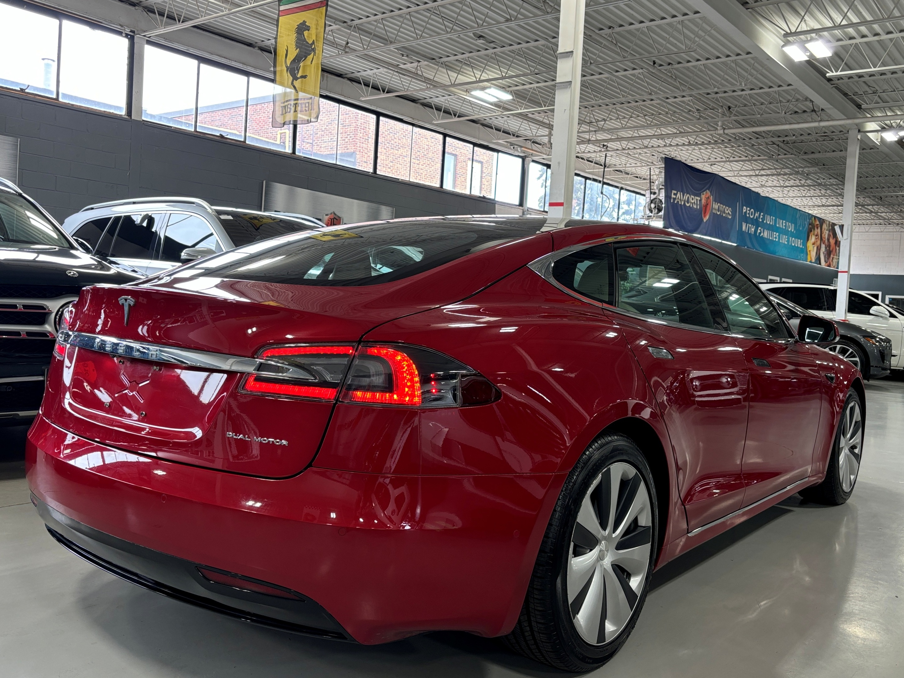 Tesla Model S 2020