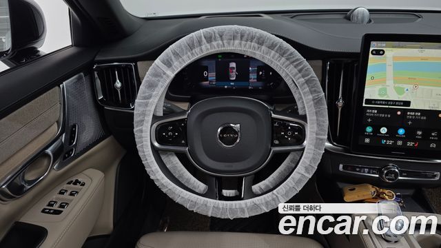 Volvo S90 2025