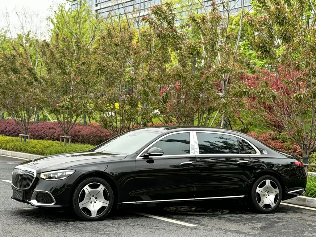 Mercedes-Benz Maybach S-Класс 2023