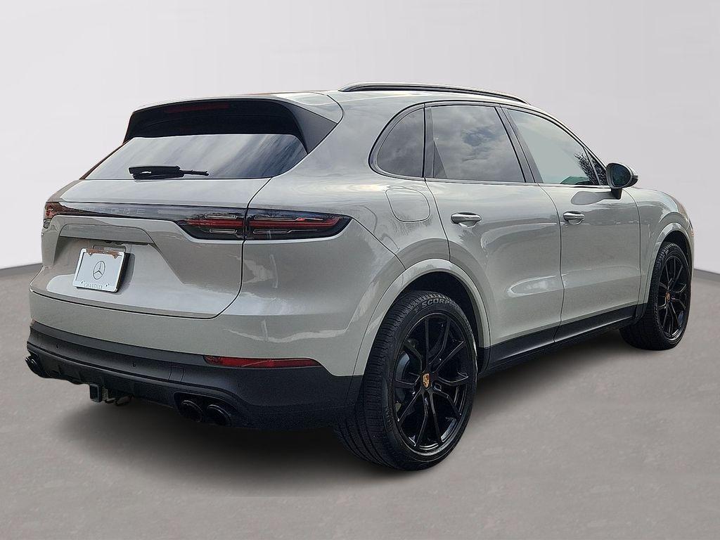 Porsche Cayenne 2023
