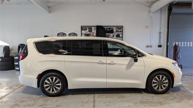 Chrysler Pacifica 2024