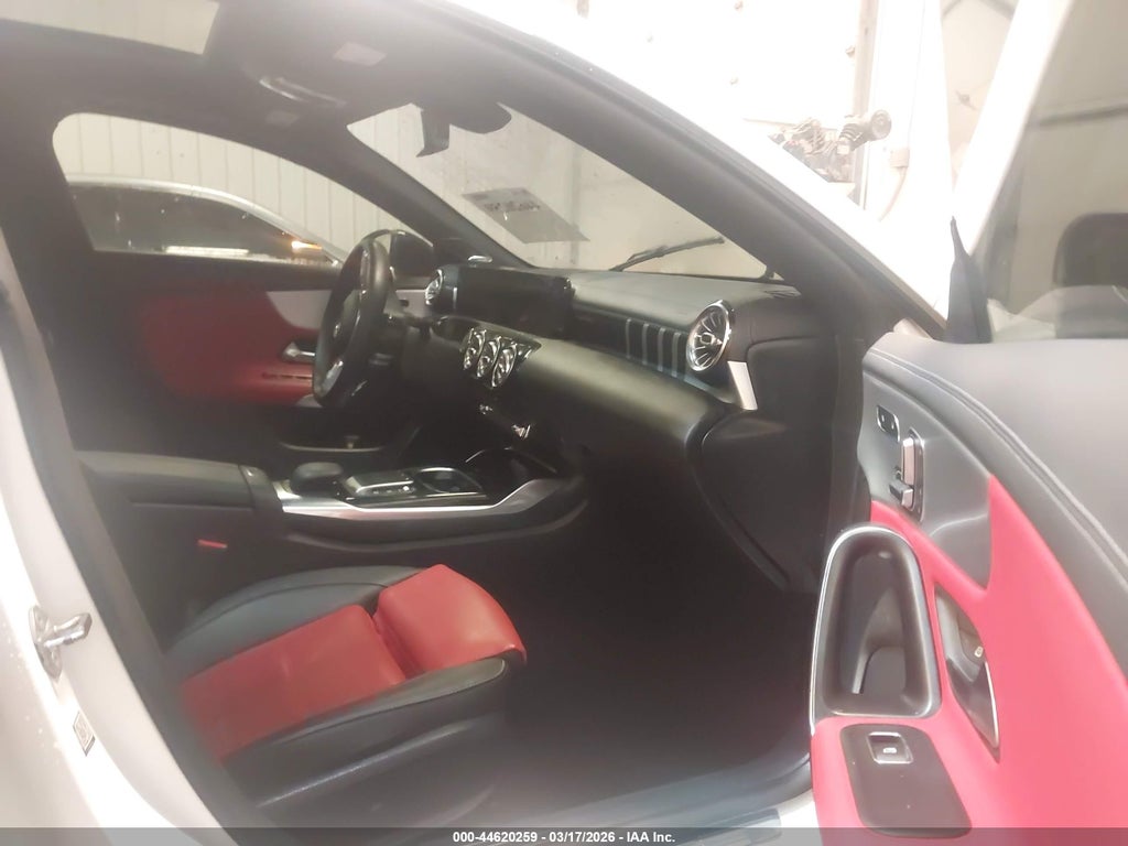 Mercedes-Benz CLA 2021