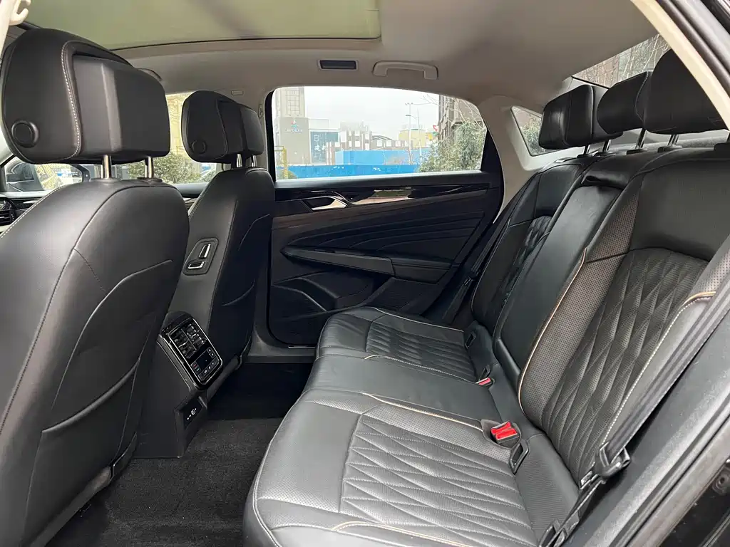 Volkswagen Passat 2021
