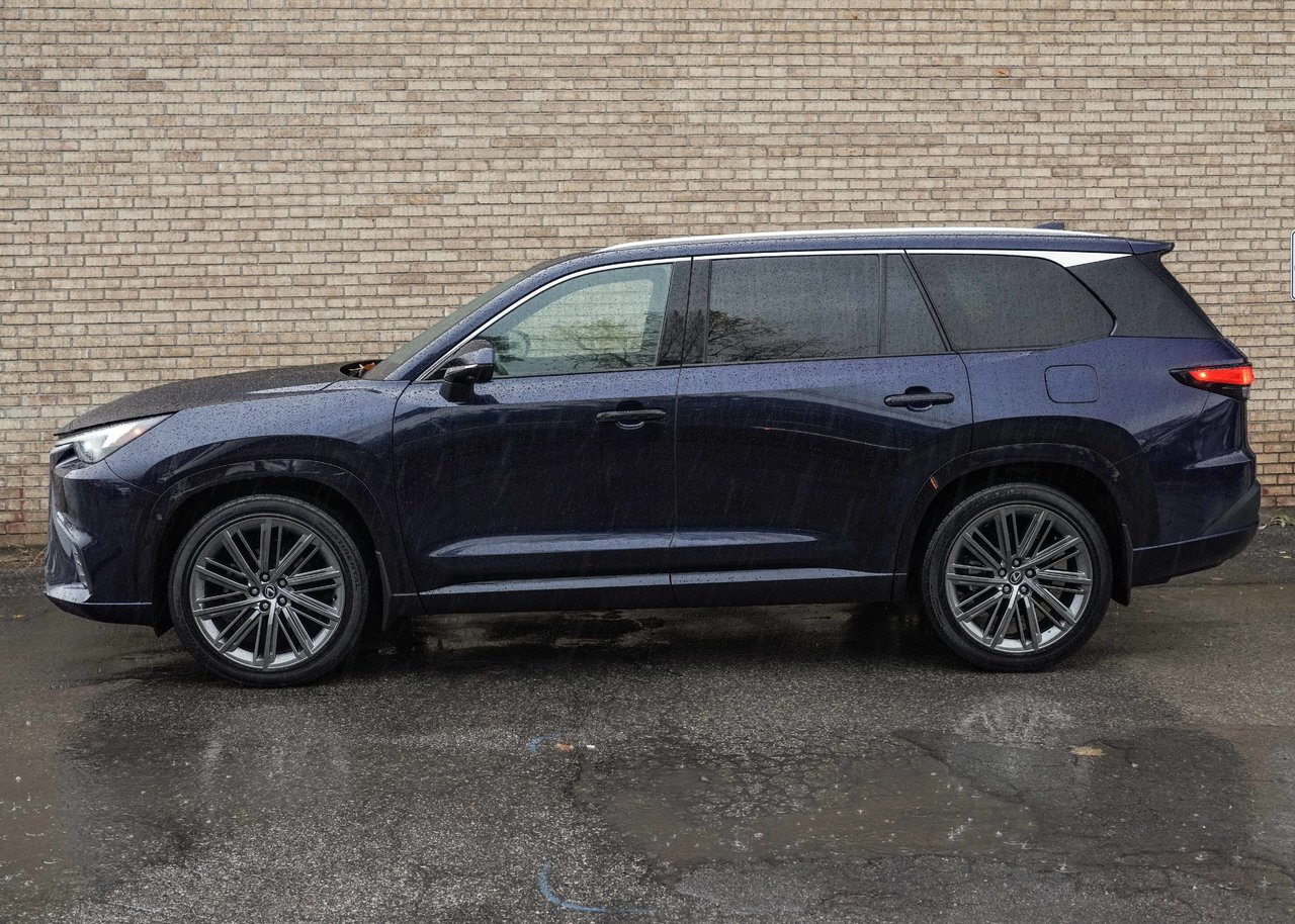 Lexus TX 2024