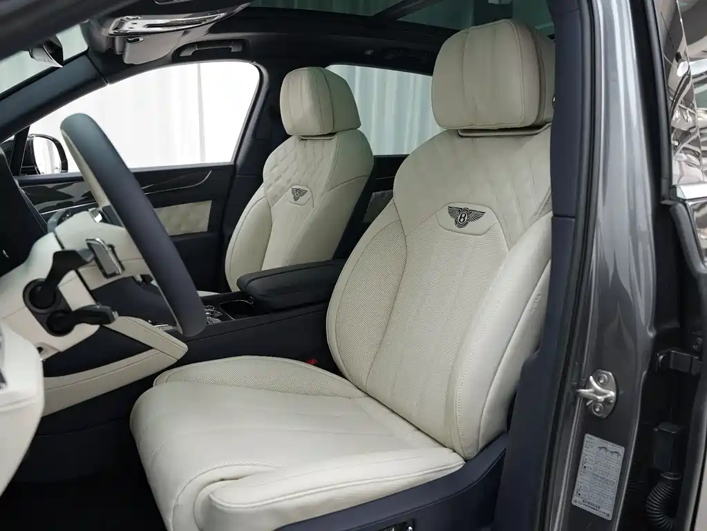 Bentley Bentayga 2021