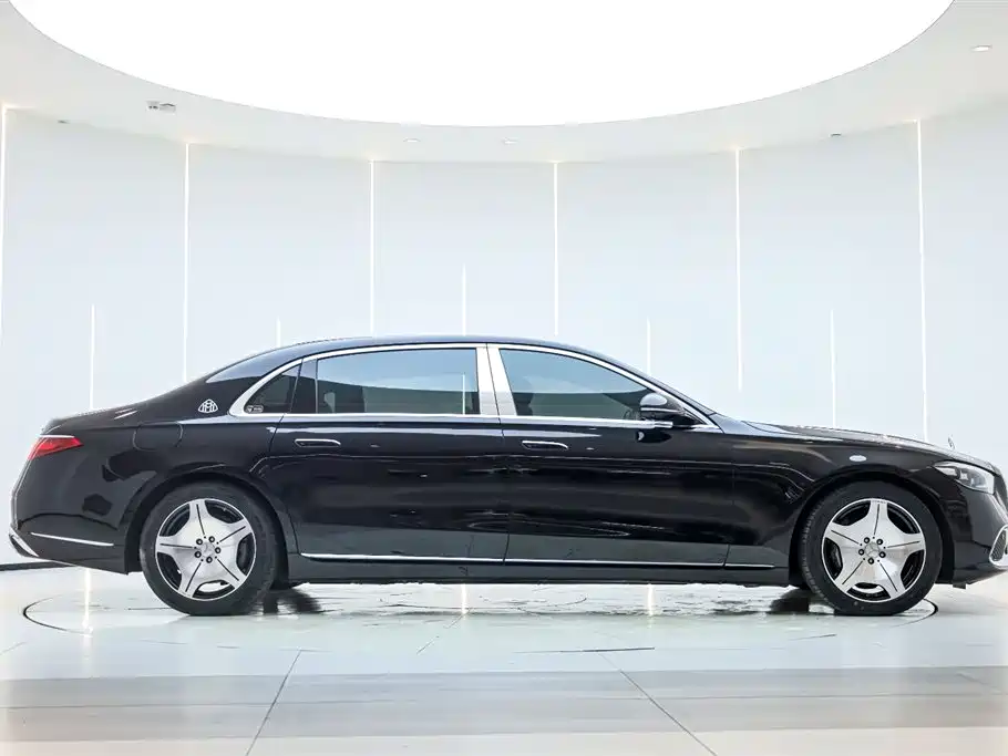 Mercedes-Benz Maybach S-Класс 2021