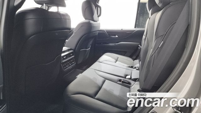 Lexus LX 2025
