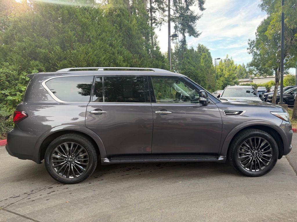 Infiniti QX80 2023