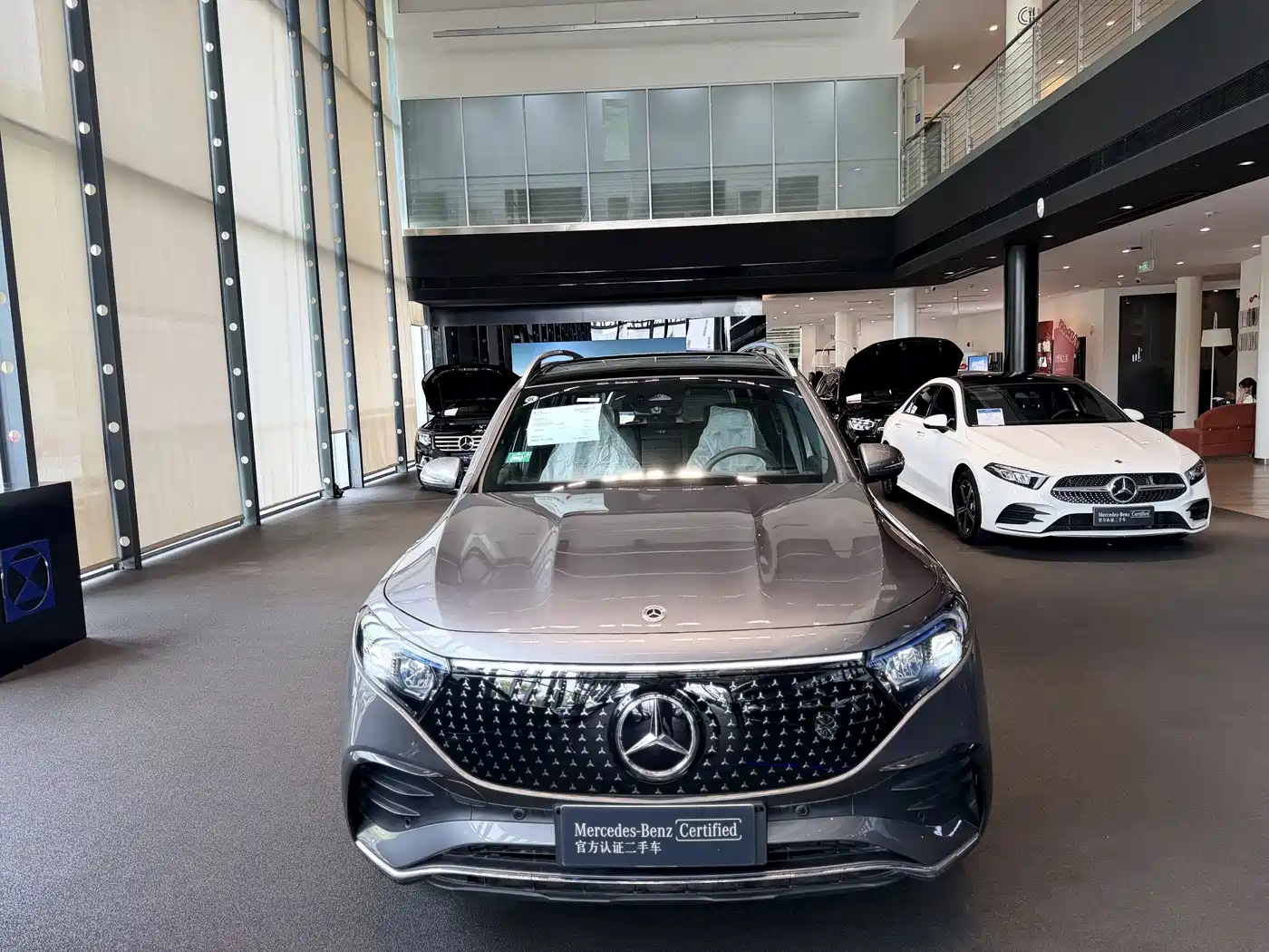 Mercedes-Benz EQB 2026