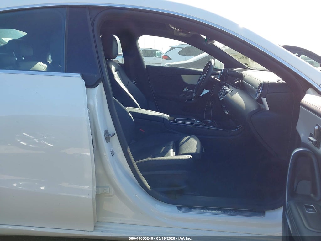 Mercedes-Benz CLA 2025