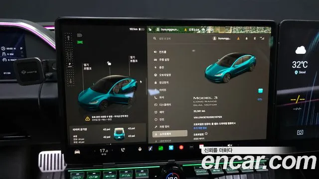 Tesla Model 3 2024