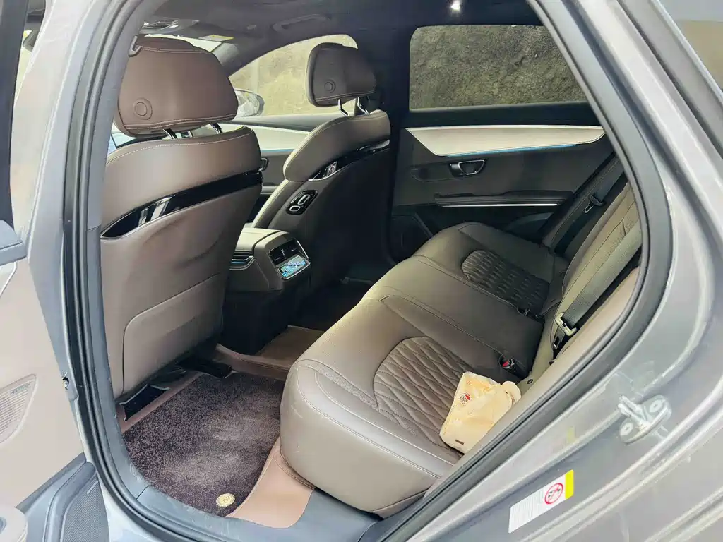 BYD Han 2024
