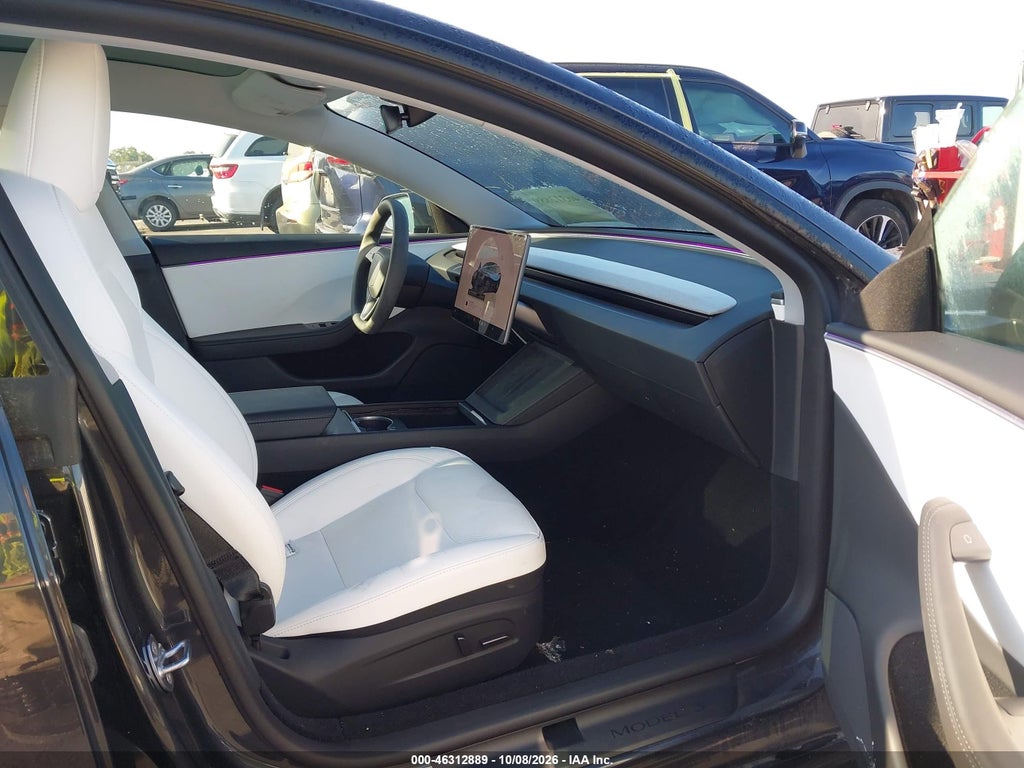 Tesla Model 3 2025