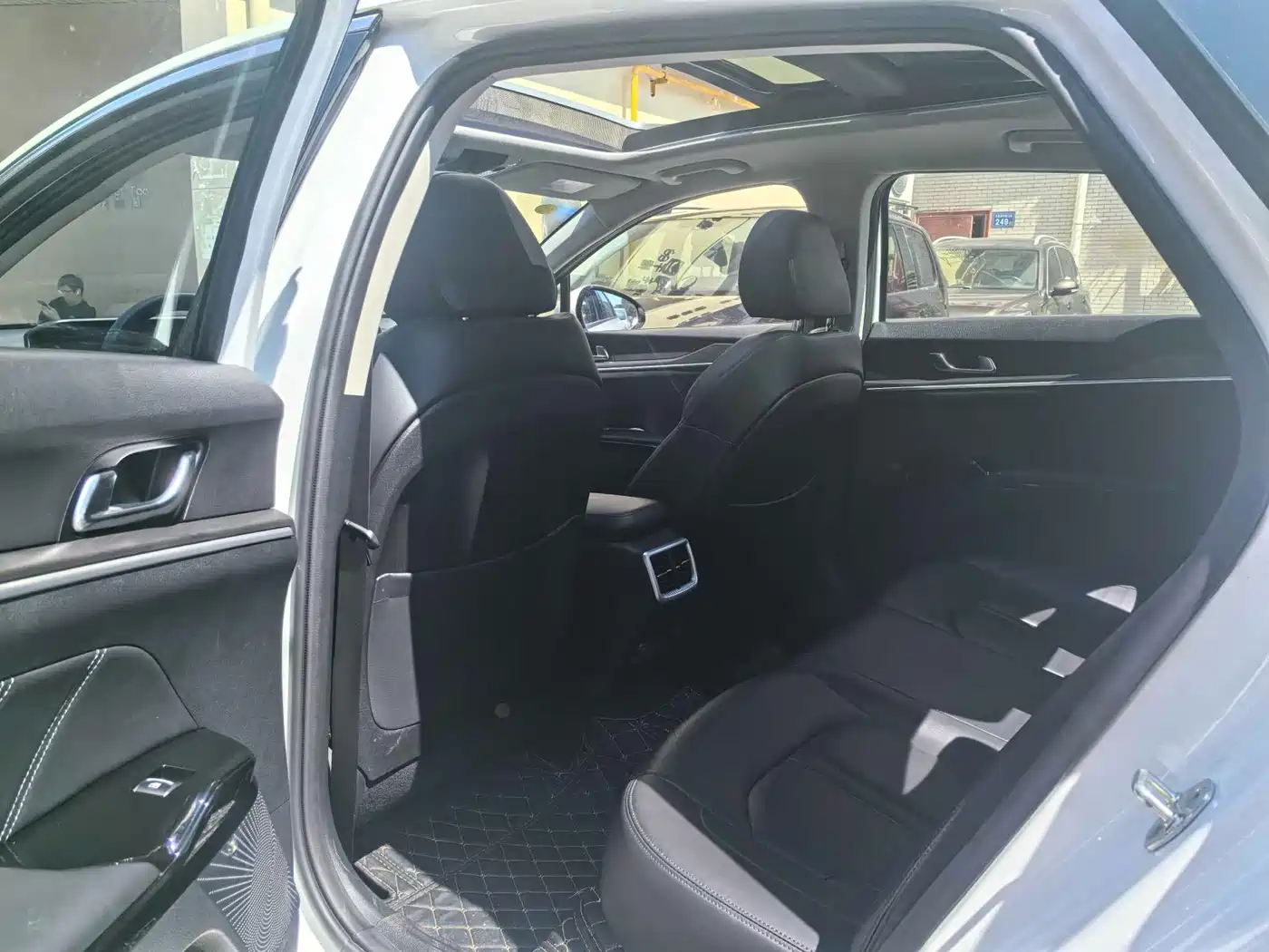 Kia K5 2025