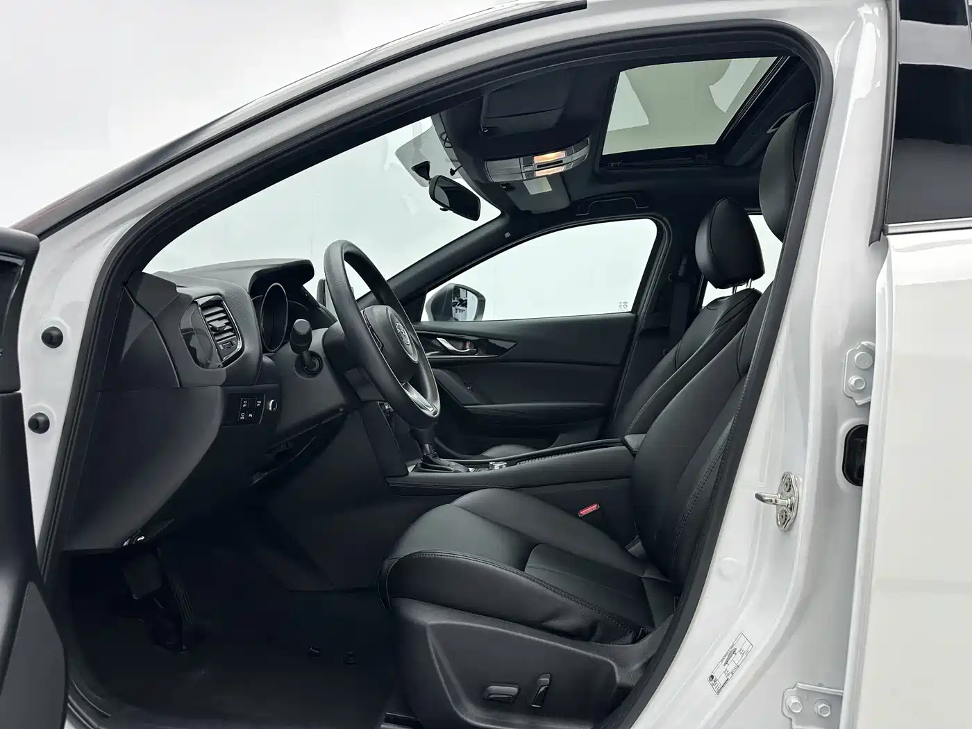 Mazda CX-4 2023