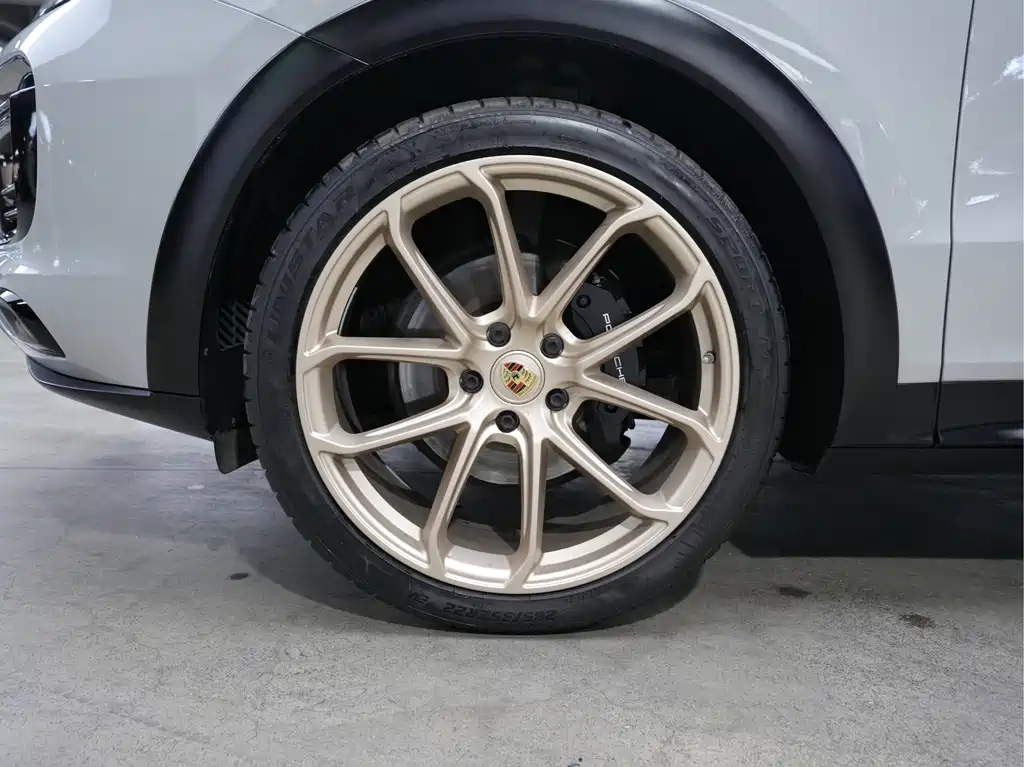 Porsche Cayenne 2022
