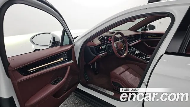 Porsche Panamera 2024