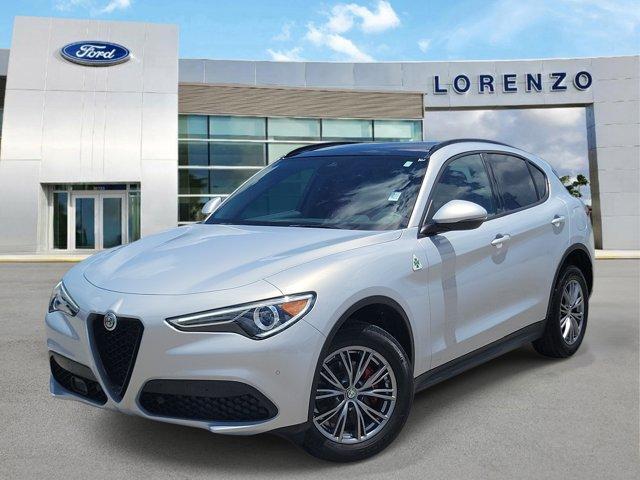 Alfa Romeo Stelvio 2023