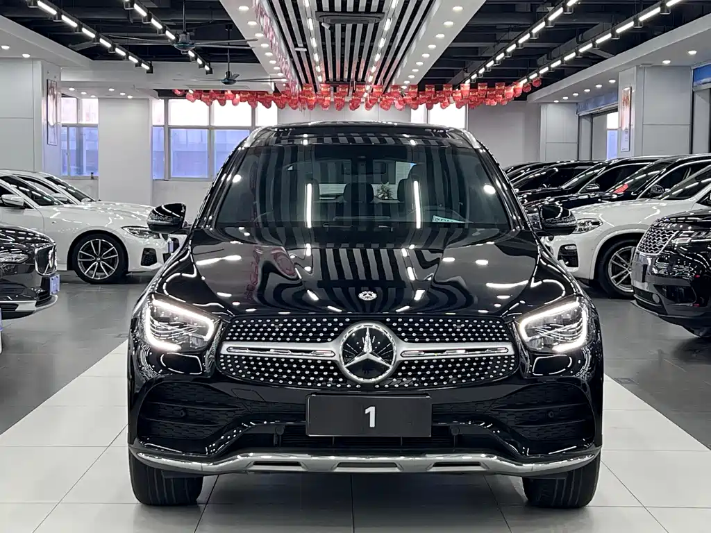Mercedes-Benz GLC 2023