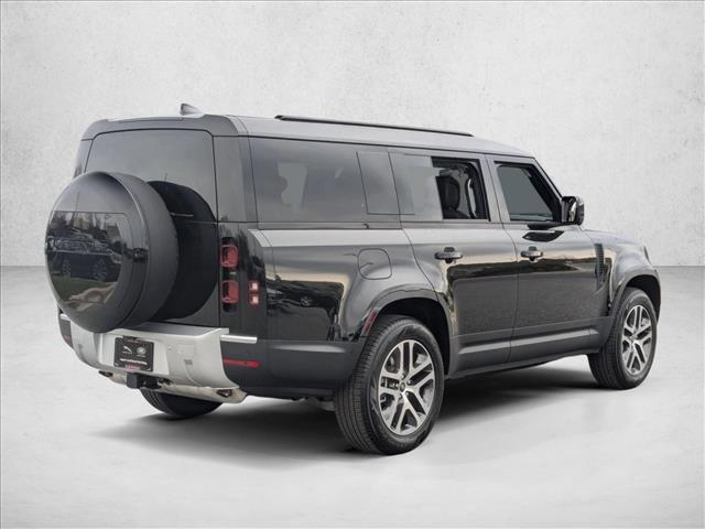 Land Rover Defender 2025