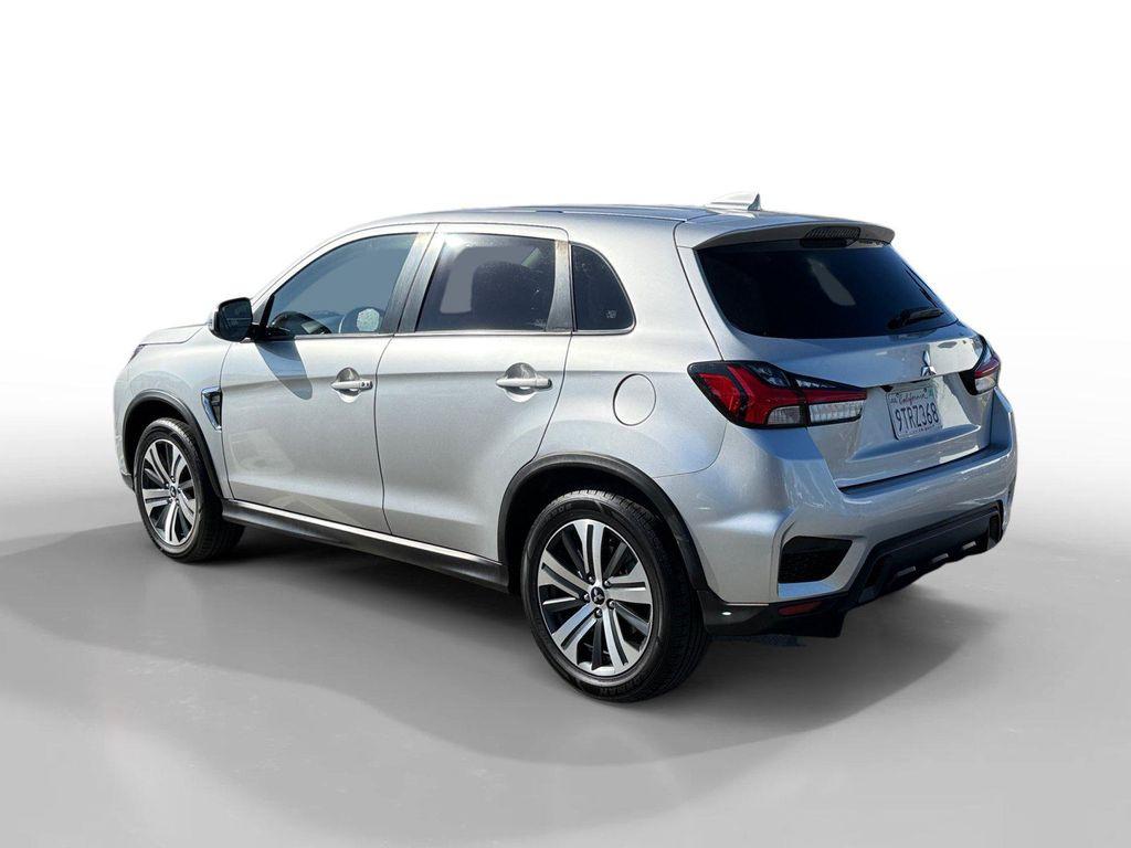 Mitsubishi Outlander Sport 2021