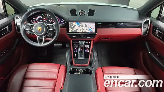 Porsche Cayenne 2021