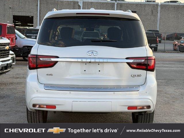 Infiniti QX80 2023