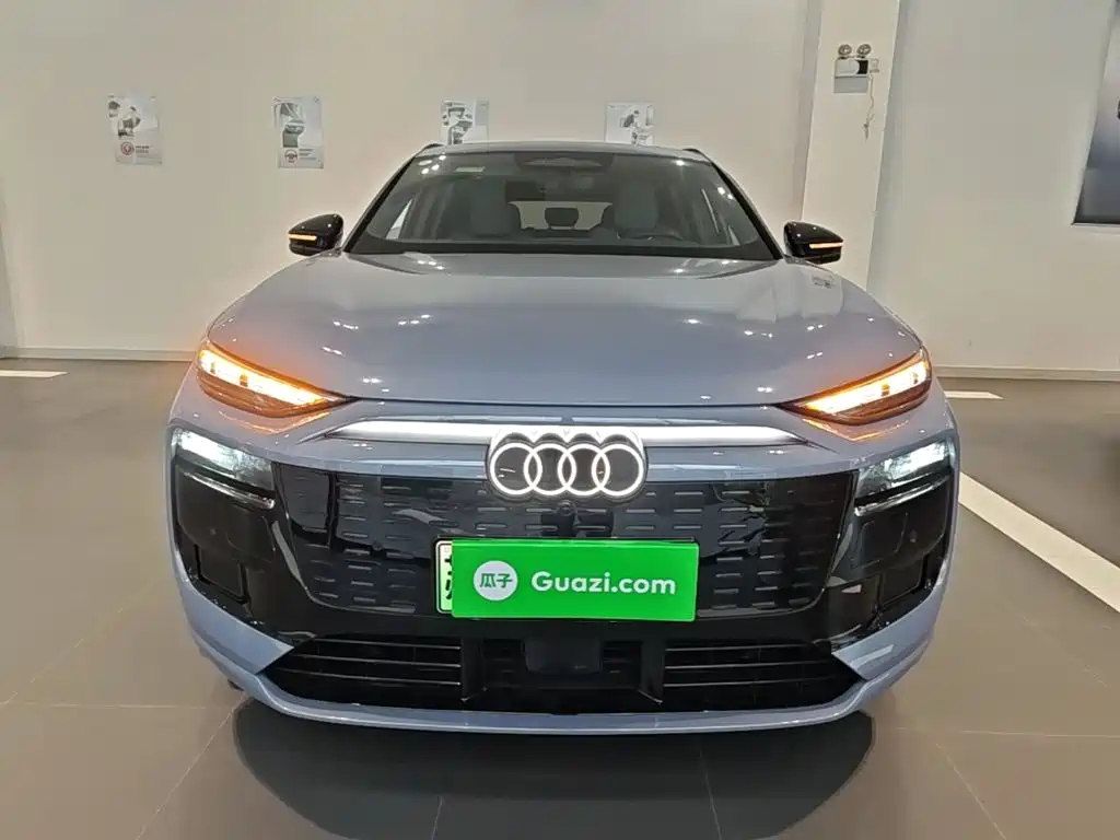 Audi e-tron 2025