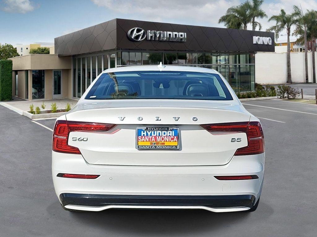 Volvo S60 2024
