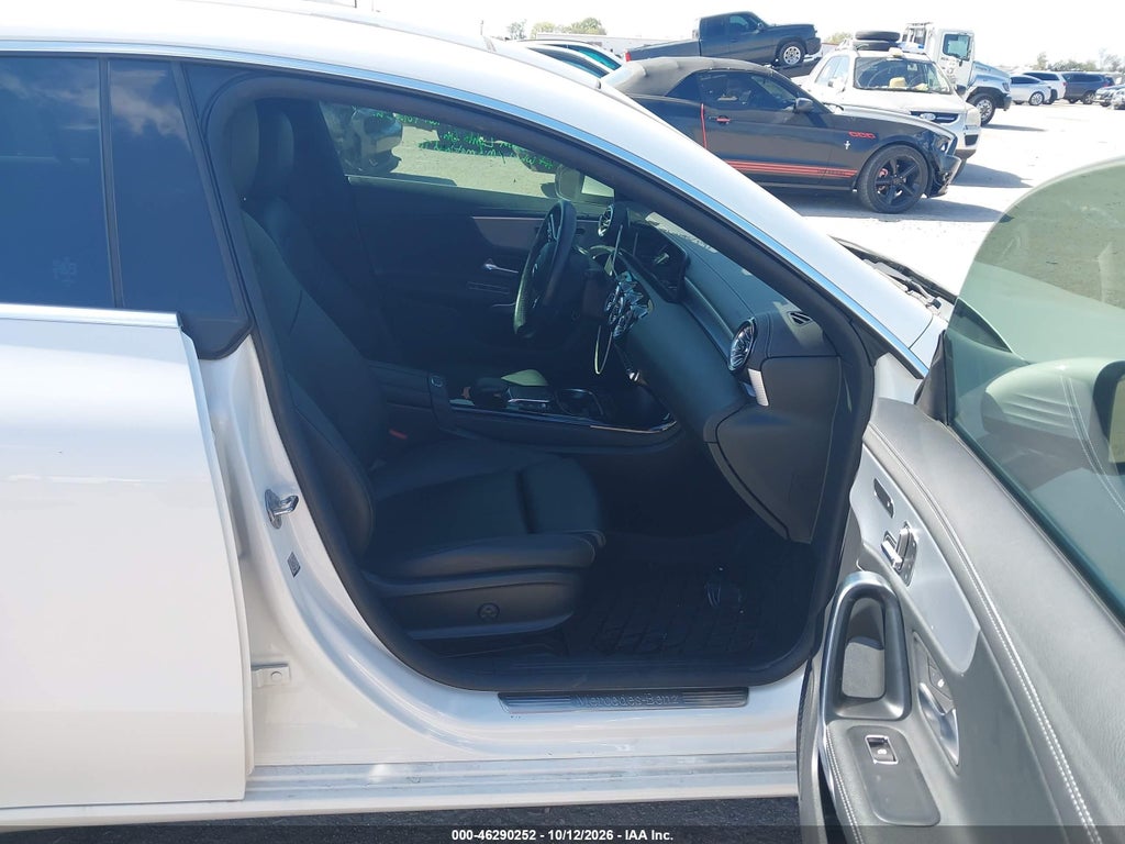 Mercedes-Benz CLA 2022