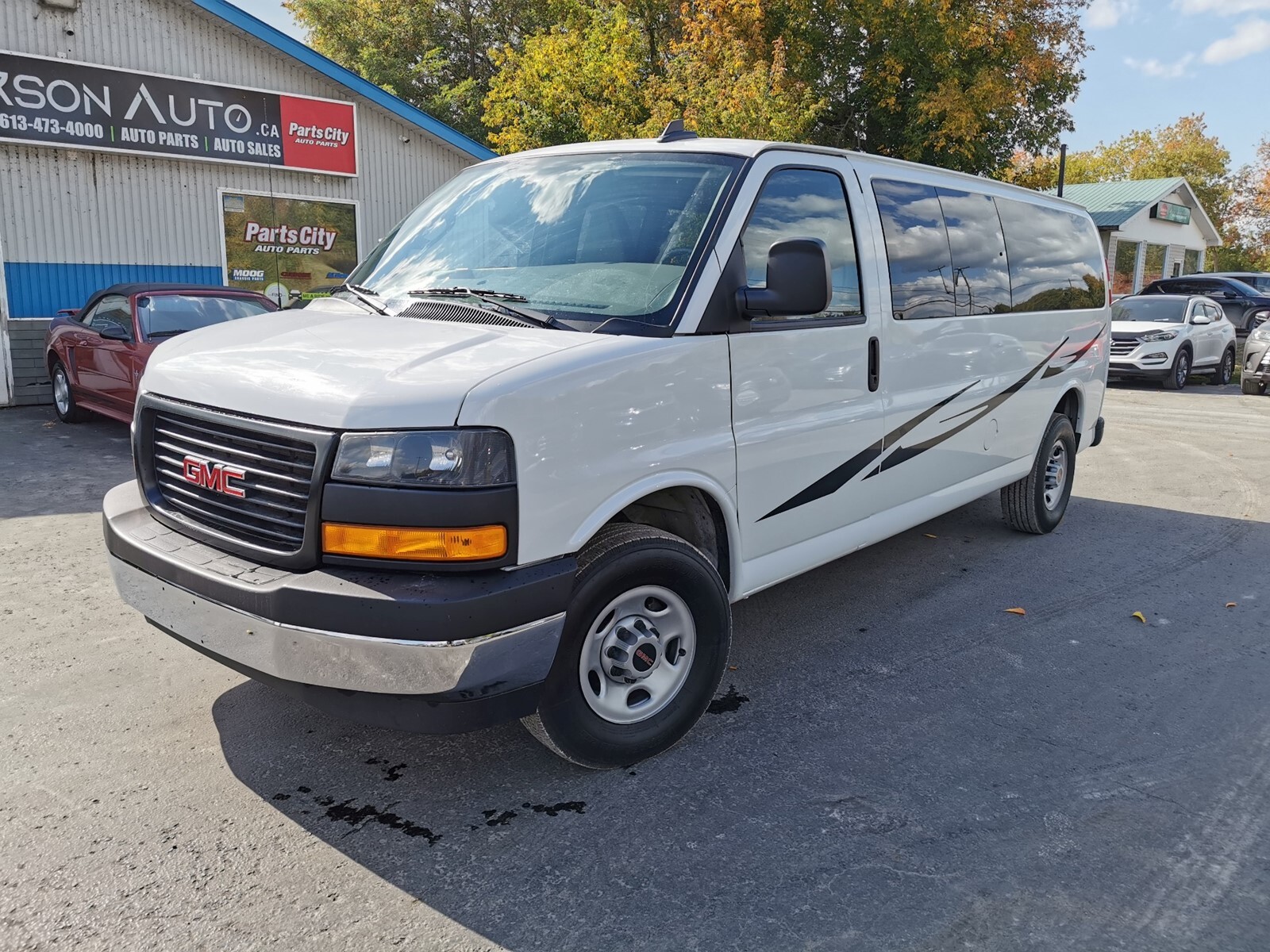 GMC Savana 2024