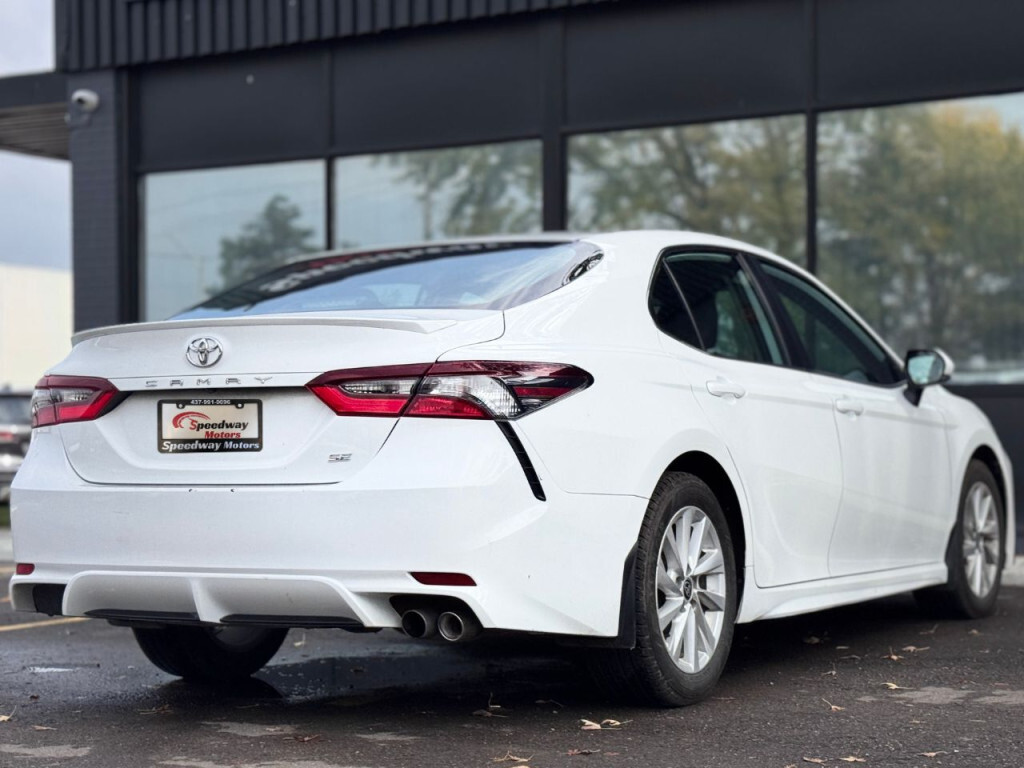 Toyota Camry 2024