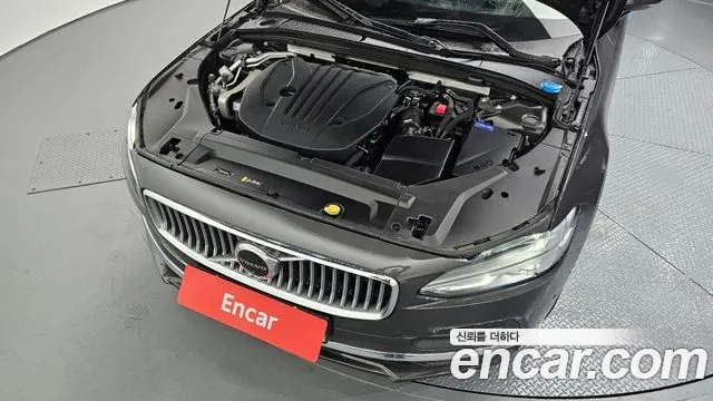 Volvo S90 2022