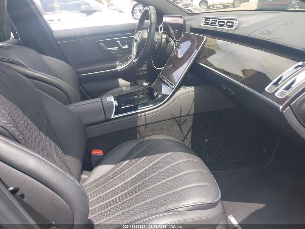 Mercedes-Benz S-Класс 2023