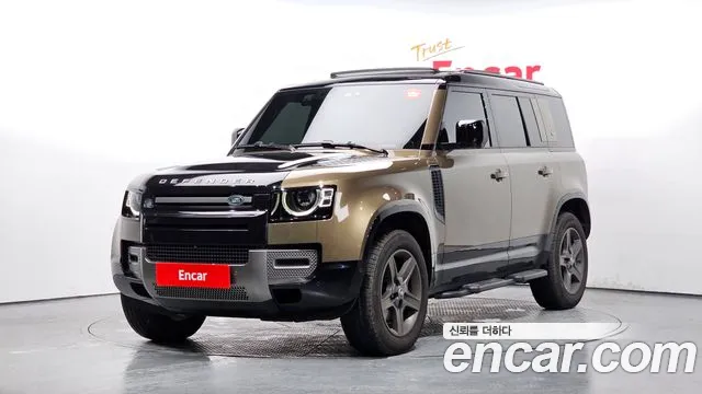 Land Rover Defender 2024