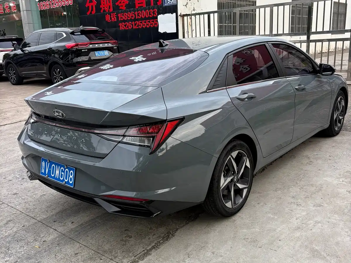 Hyundai Elantra 2023