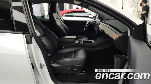 Tesla Model Y 2021