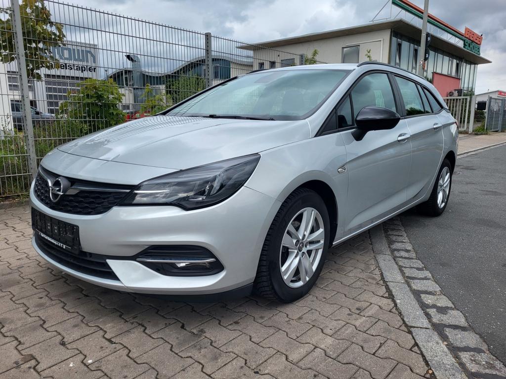 Opel Astra 2021