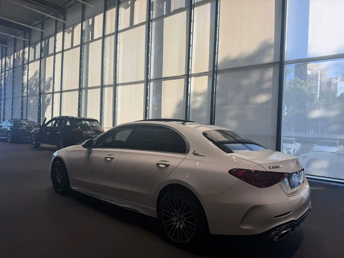 Mercedes-Benz C-Класс 2025